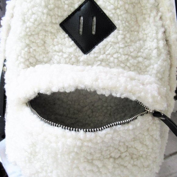 Madden Girl White Sherpa Backpack Midsize NWOT Sale - Picture 7 of 8